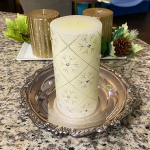 Vintage Sheridan Silver-plated Wine Bottle Holder Acanthus Leaf Motif on Rim